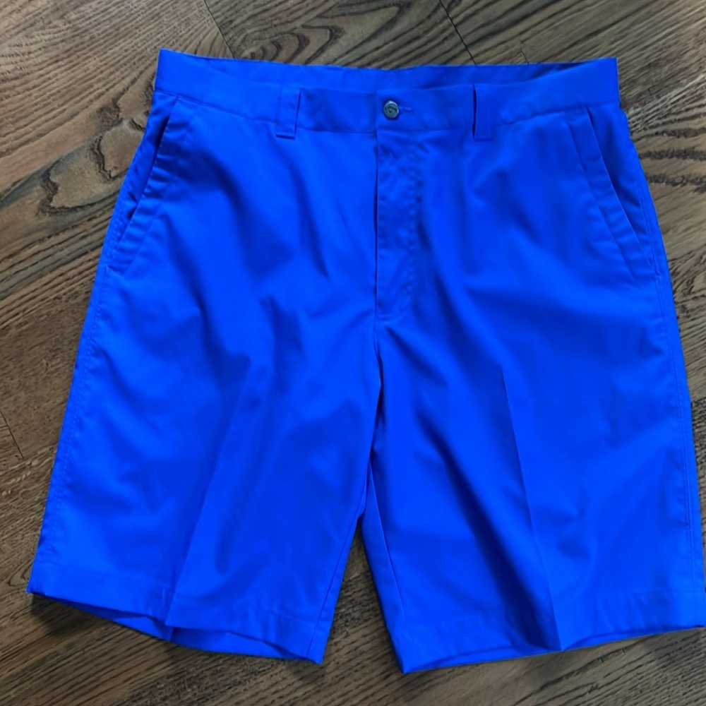 Callaway Blue Golf Shorts size 36